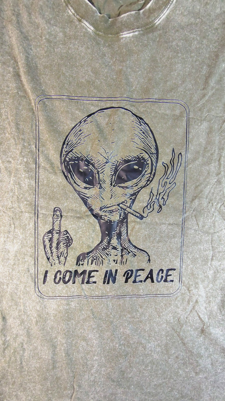Graphic T-shirt Alien "I come in peace" army green acid washed Size 2XL